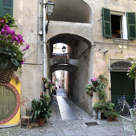 Ilgattosuruotefinalligure Finale Ligure Exterior photo