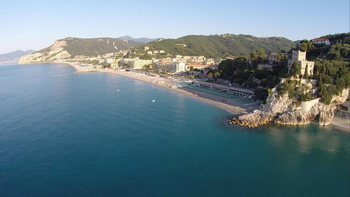 Ilgattosuruotefinalligure Finale Ligure Exterior photo